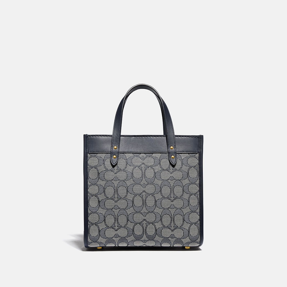 field tote 22 in signature jacquard