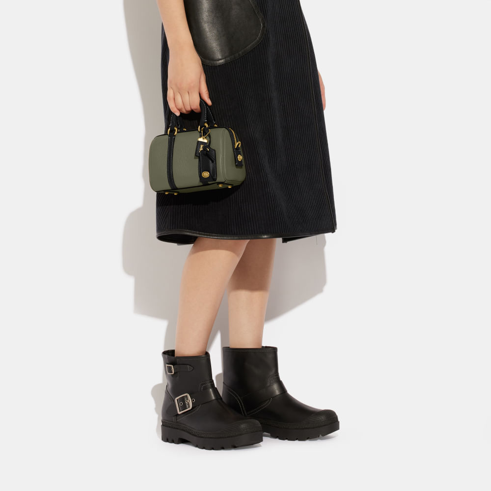 【稼働】COACH Ruby Silver Case Black Watch Bolsa Ruby Satchel 18 Colorblock Coach - coach