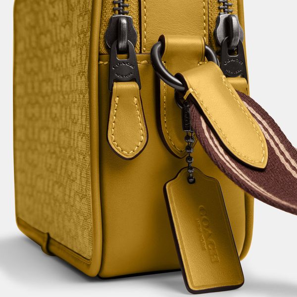 COACH キ一ホルダー イエロー Bolsa Charter Crossbody 24 Micro Signature Jacquard Coach Amarelo