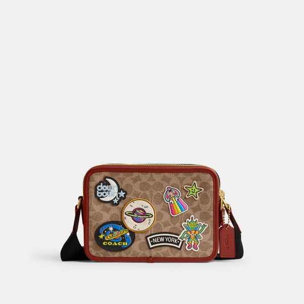 Bolsa Cosmic Charter Crossbody 24 Signature With Patches Coach - Marrom