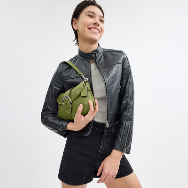 Bolsa Soho em Couro Regenerativo Coach - coach