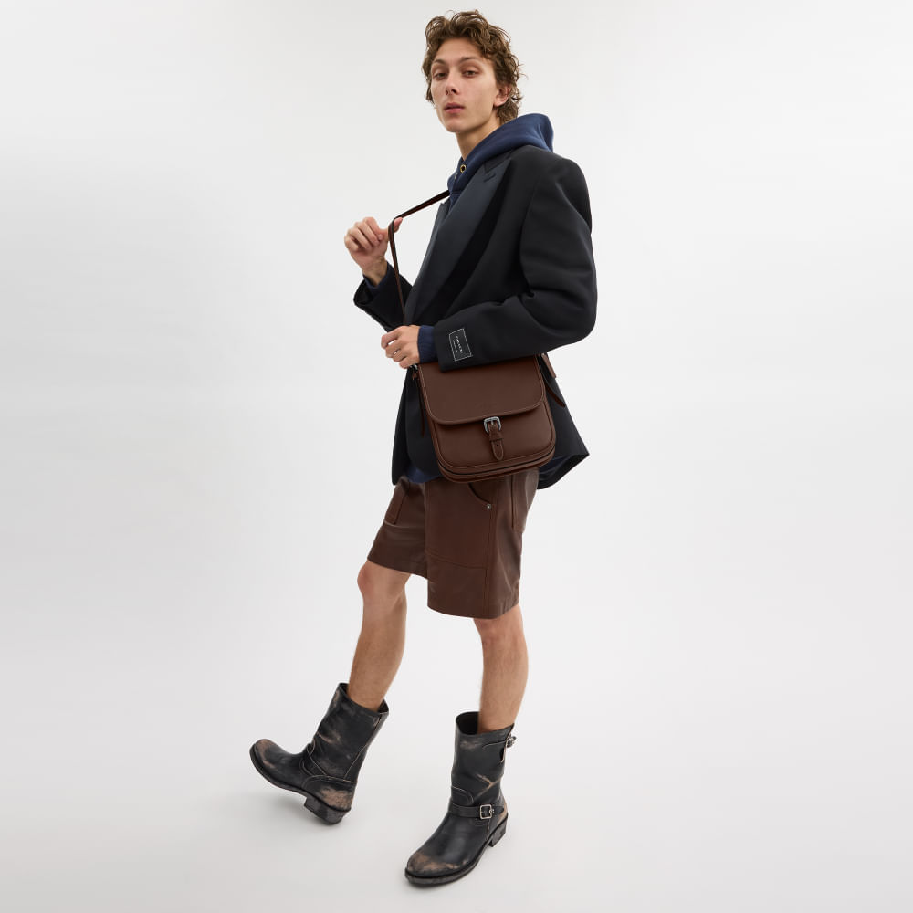 Bolsa Hitch Flap Crossbody Coach Marrom - coach