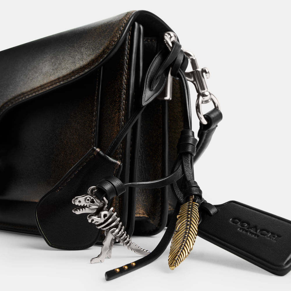 Bolsa Tabby Shoulder 26 Loved Leather Coach - coach